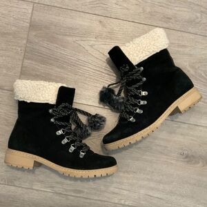 G.H. Bass Abigail Hiking/Winter Boots Black Suede Faux Fur Lined Size 8